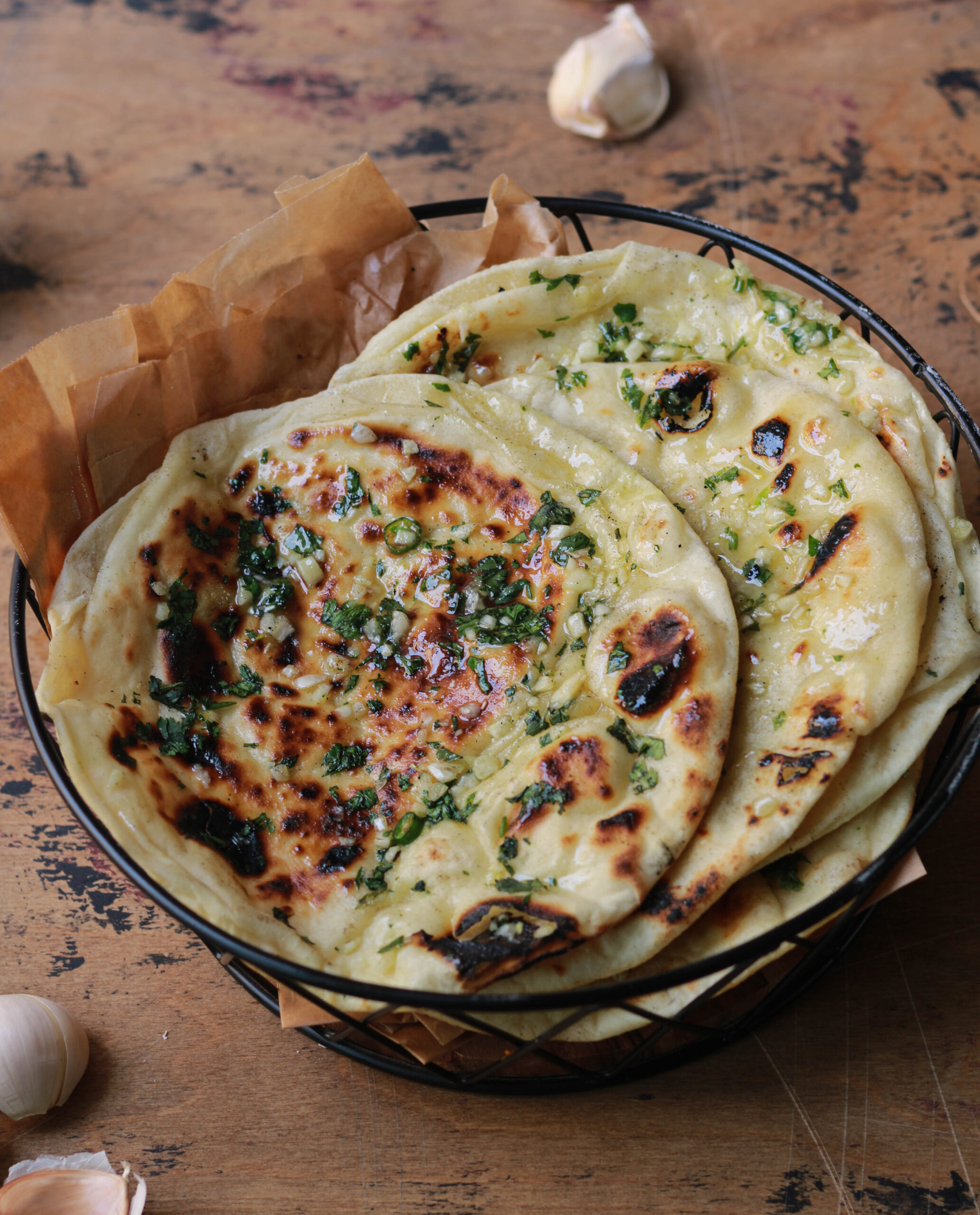 Garlic Naan Recipe | Restaurant Style Garlic Naan | Stove Top Garlic Naan