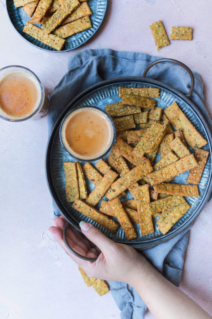 Methi Crackers   Wholewheat Methi Crackers - 20